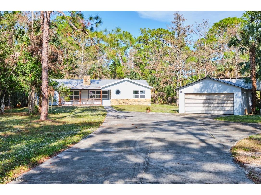 221 18th Avenue NW Naples FL 34120 2025024503 image2
