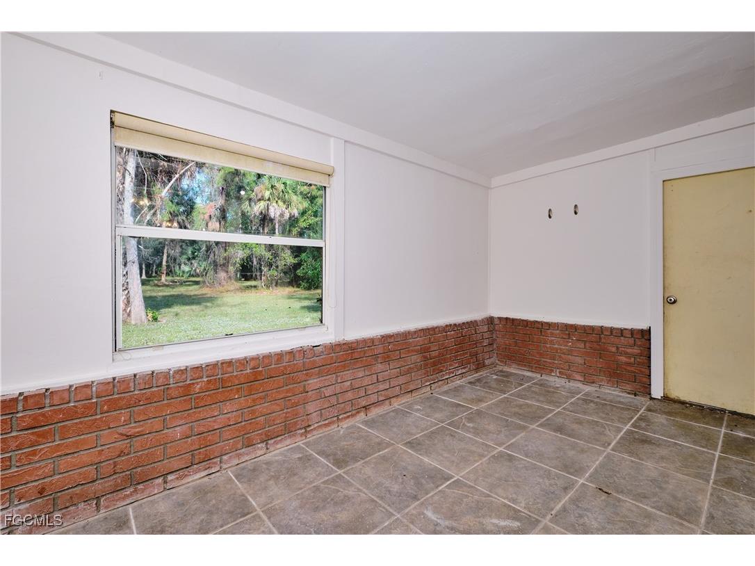 221 18th Avenue NW Naples FL 34120 2025024503 image20