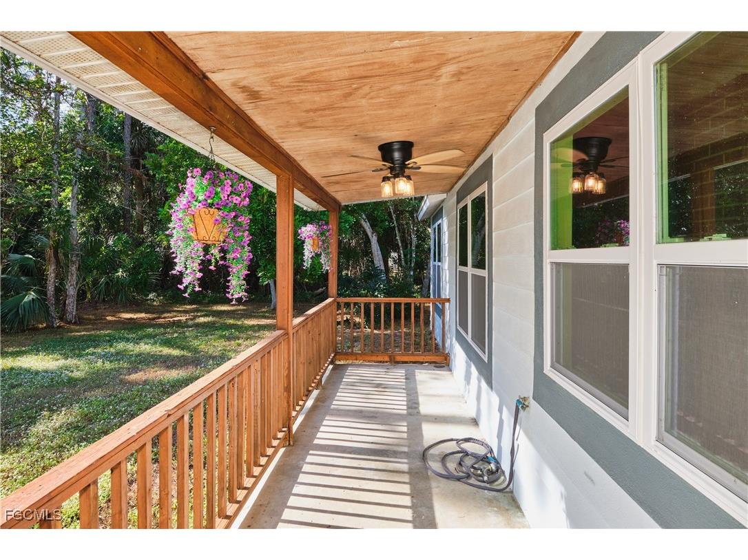 221 18th Avenue NW Naples FL 34120 2025024503 image6