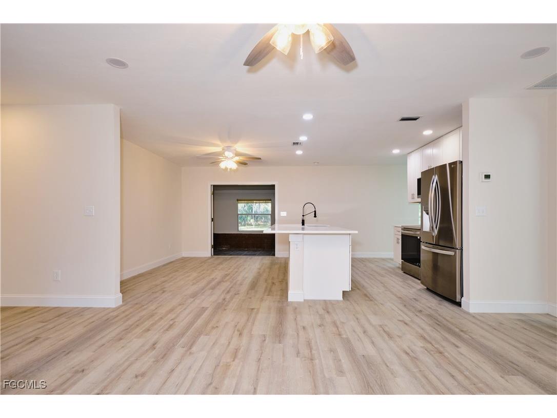 221 18th Avenue NW Naples FL 34120 2025024503 image9