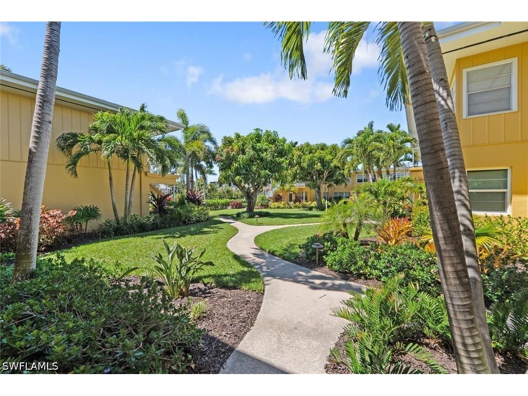 221 8th Avenue S #221B Naples FL 34102 226014804 image16