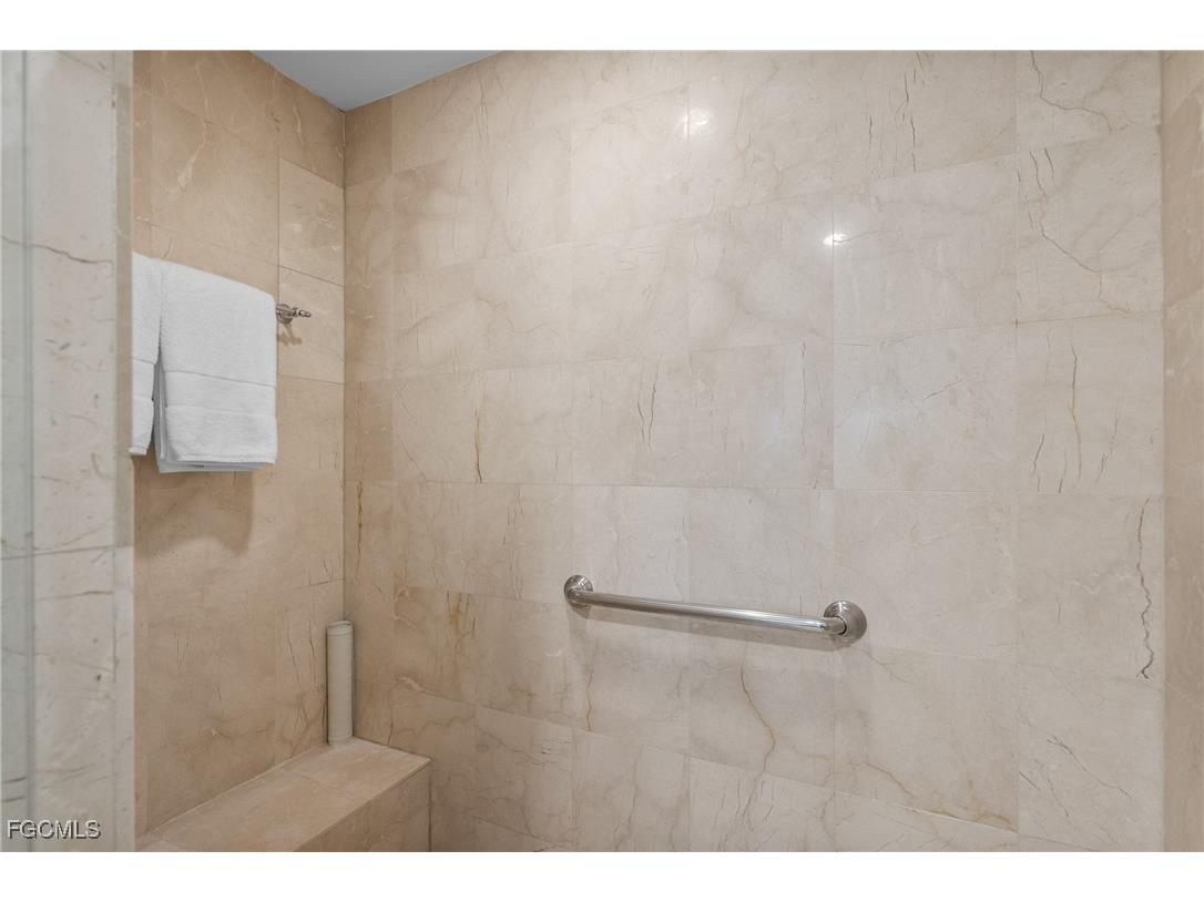 221 9th Street S #113 Naples FL 34102 2025021439 image15