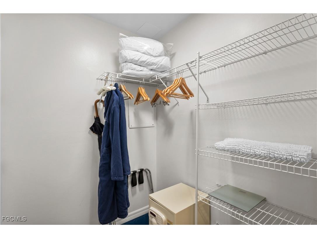 221 9th Street S #113 Naples FL 34102 2025021439 image16