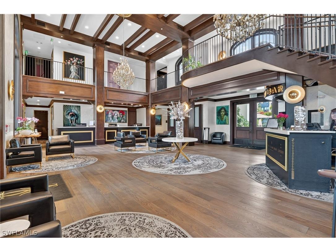 221 9th Street S #114 Naples FL 34102 226010460 image1