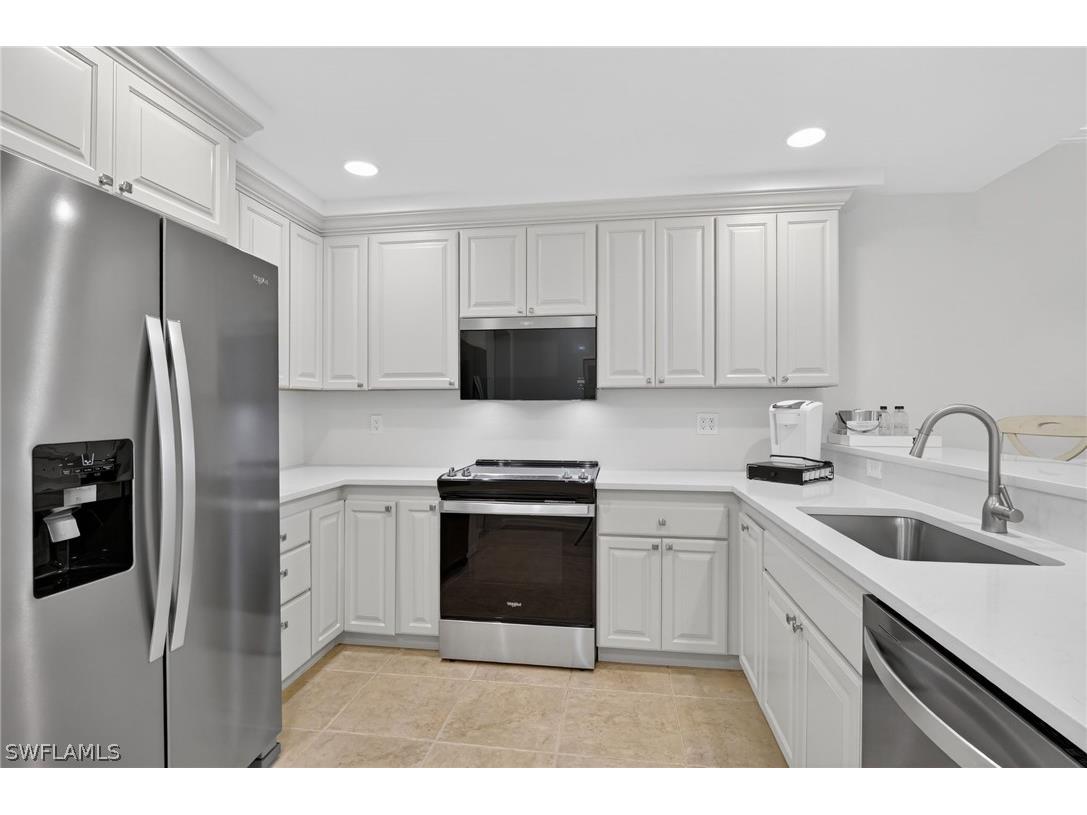 221 9th Street S #114 Naples FL 34102 226010460 image16