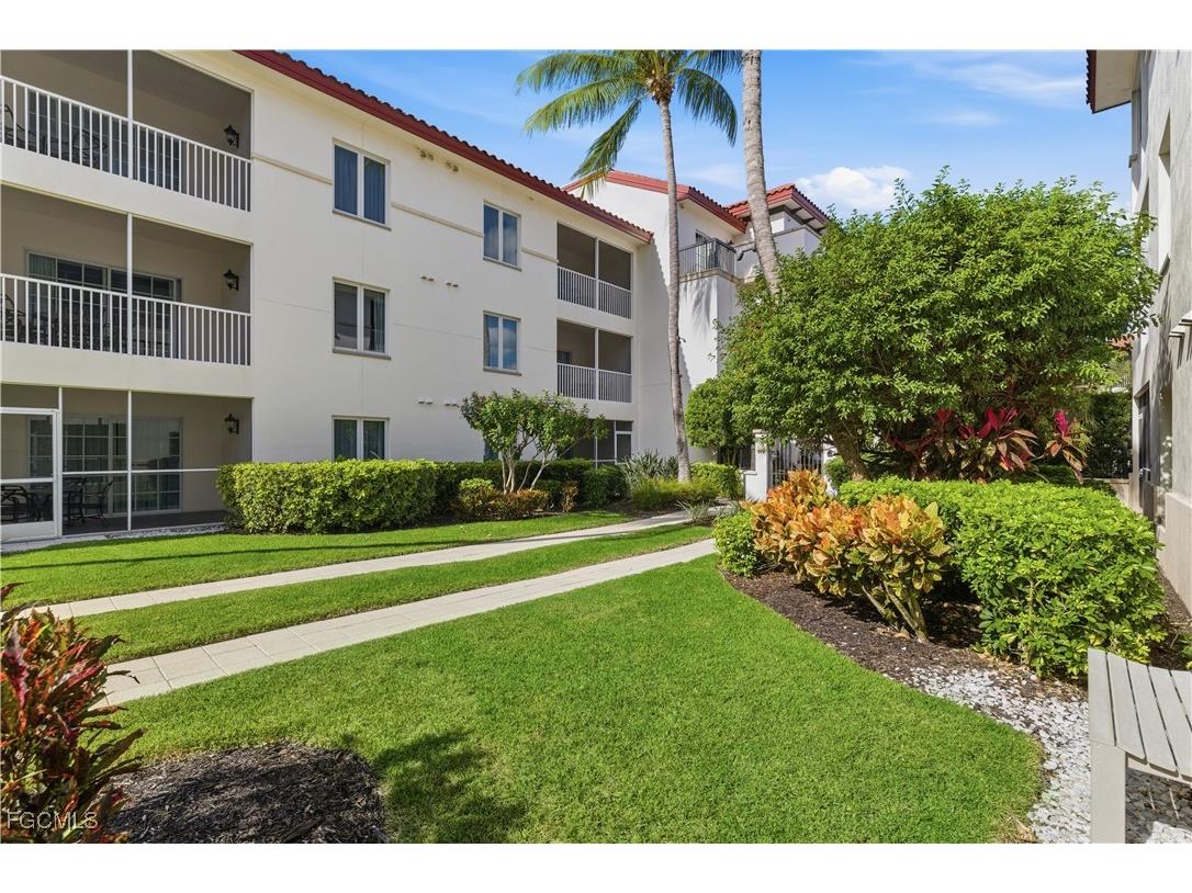 221 9th Street S #123 Naples FL 34102 2025025748 image15