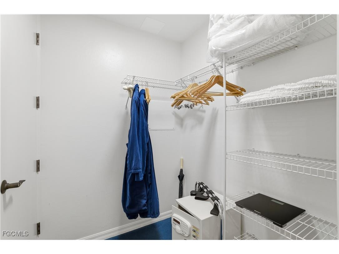 221 9th Street S #123 Naples FL 34102 2025025748 image21