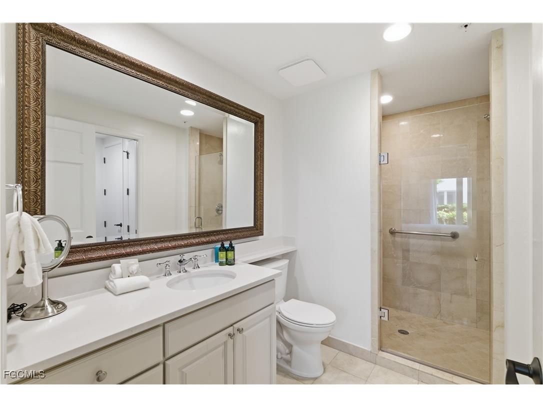 221 9th Street S #123 Naples FL 34102 2025025748 image22