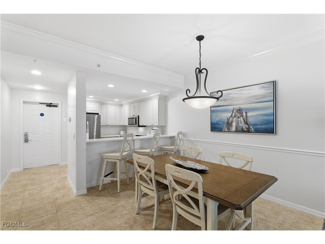 221 9th Street S #123 Naples FL 34102 2025025748 image3