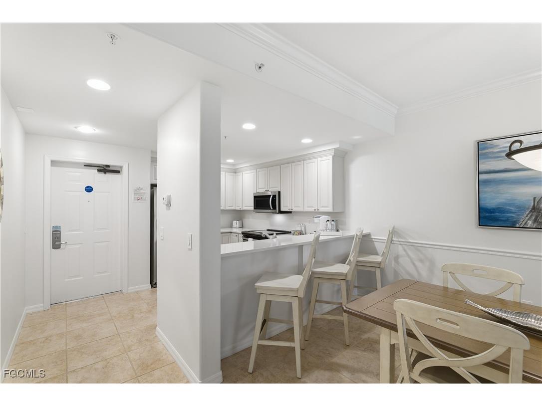 221 9th Street S #123 Naples FL 34102 2025025748 image4