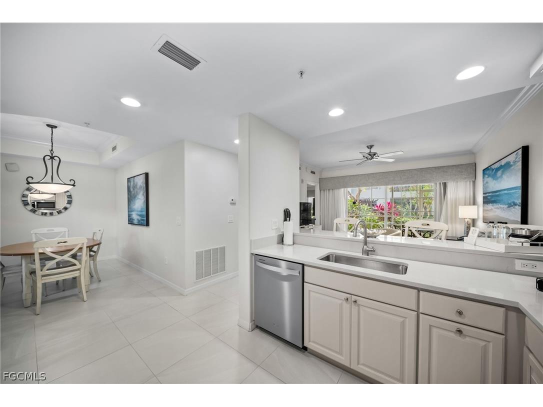 221 9th Street S #127 Naples FL 34102 2026010008 image4