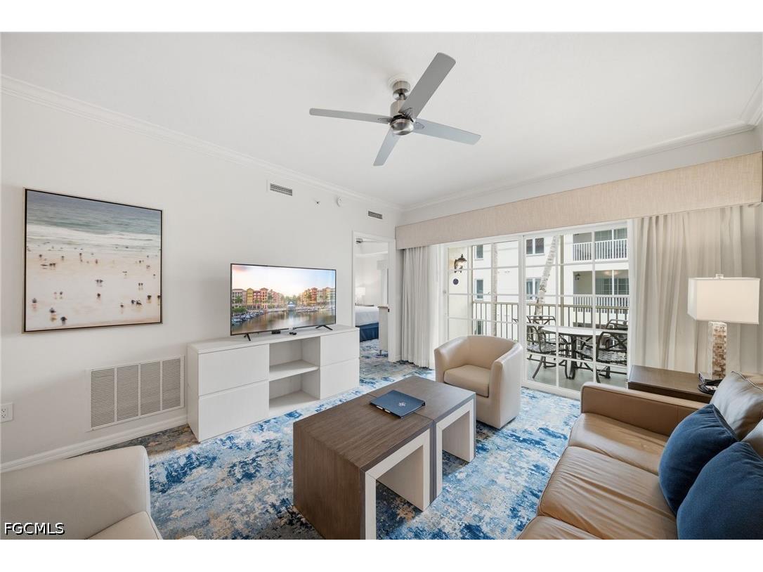 221 9th Street S #206 Naples FL 34102 2026022926 image1