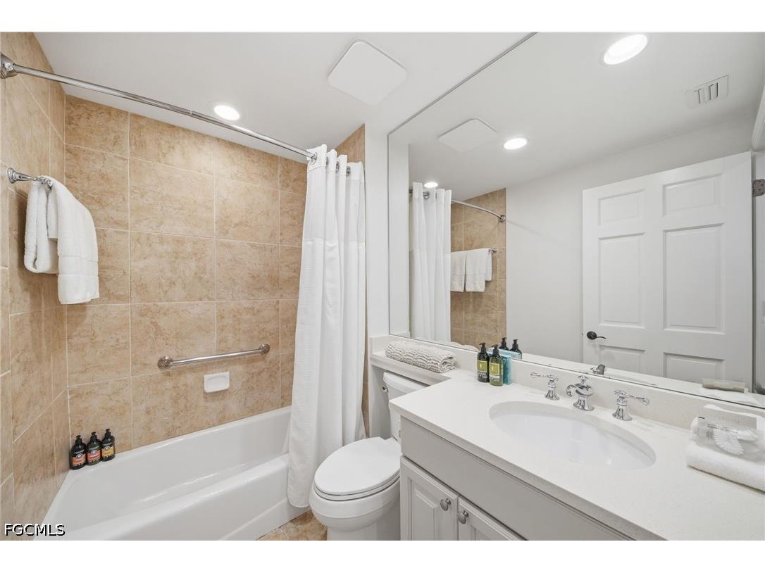 221 9th Street S #206 Naples FL 34102 2026022926 image21