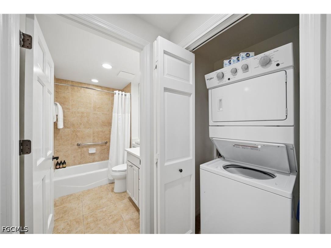 221 9th Street S #206 Naples FL 34102 2026022926 image22