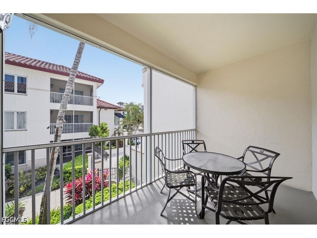221 9th Street S #206 Naples FL 34102 2026022926 image23