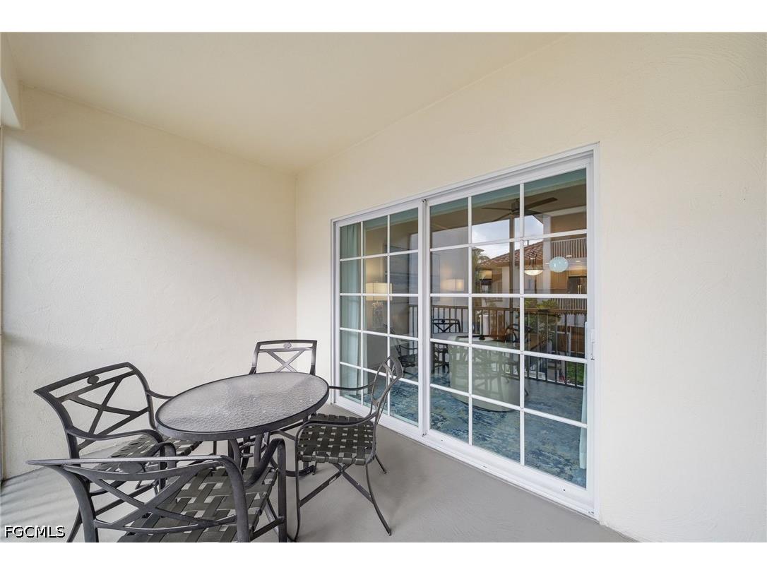 221 9th Street S #206 Naples FL 34102 2026022926 image24
