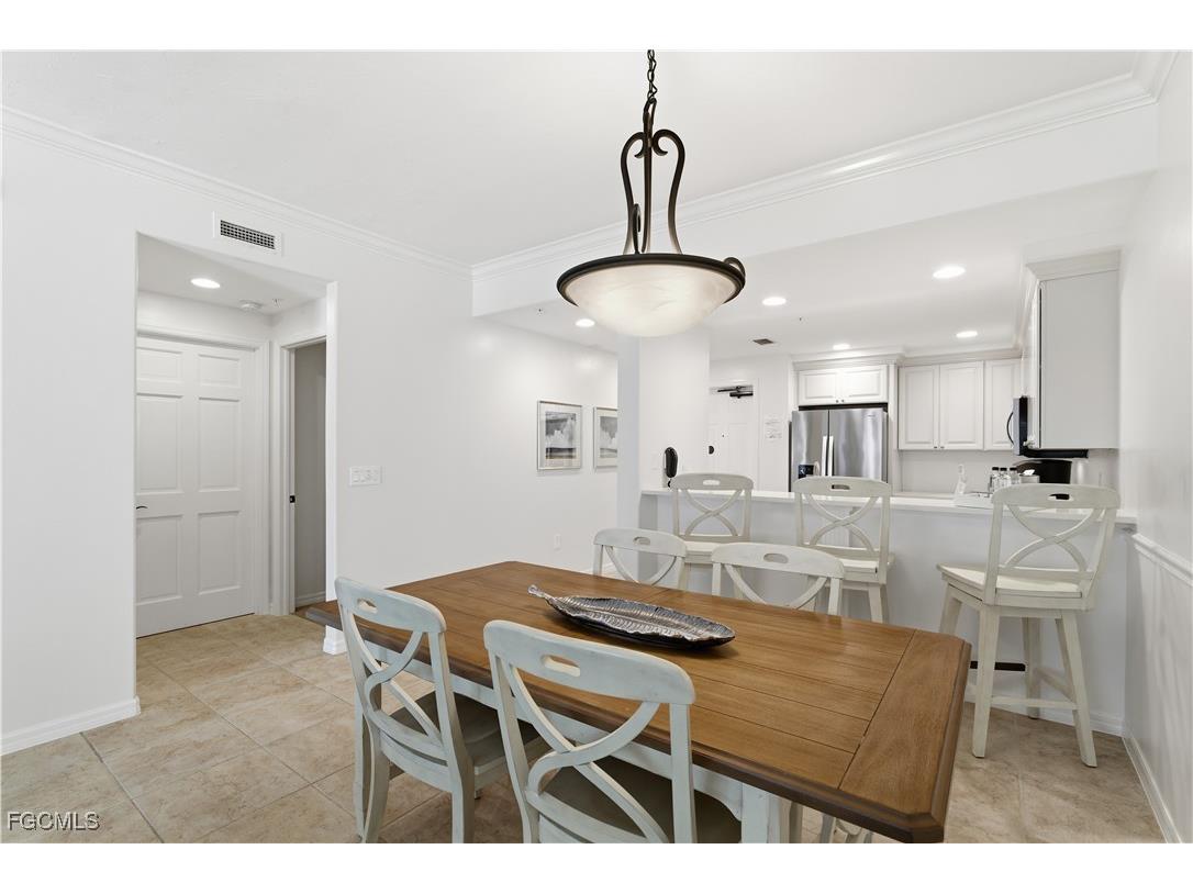 221 9th Street S #207 Naples FL 34102 2026001834 image12