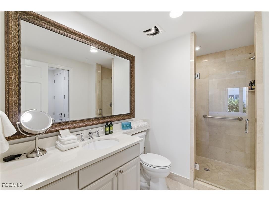 221 9th Street S #207 Naples FL 34102 2026001834 image25