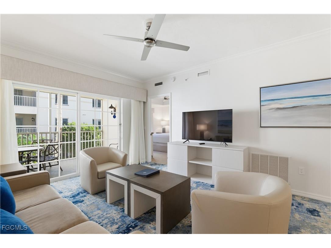 221 9th Street S #207 Naples FL 34102 2026001834 image3