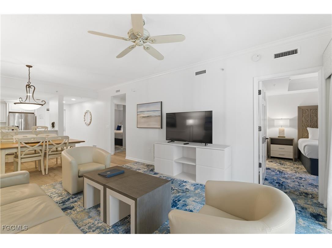 221 9th Street S #217 Naples FL 34102 2025025755 image2