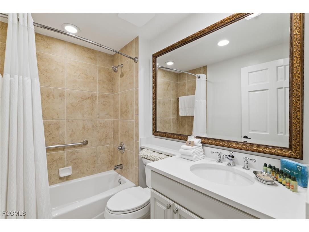 221 9th Street S #217 Naples FL 34102 2025025755 image21
