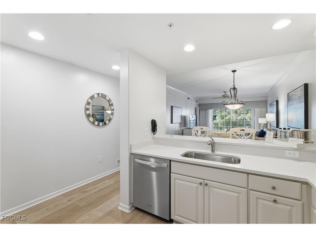 221 9th Street S #217 Naples FL 34102 2025025755 image9