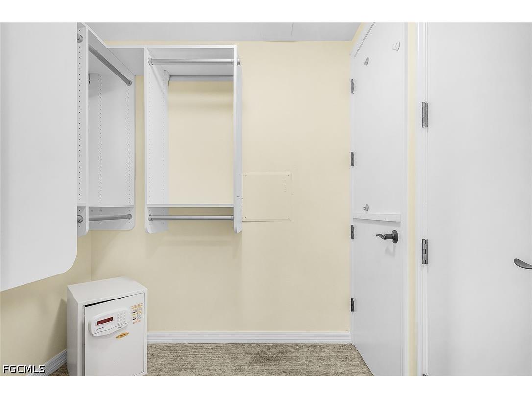 221 9th Street S #301 Naples FL 34102 2026019405 image14
