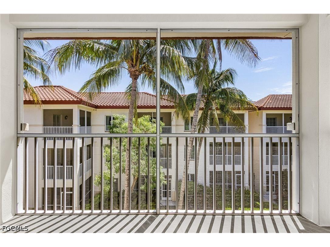 221 9th Street S #301 Naples FL 34102 2026019405 image39