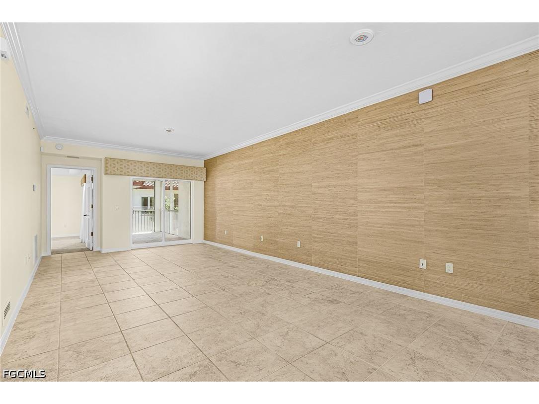221 9th Street S #301 Naples FL 34102 2026019405 image7