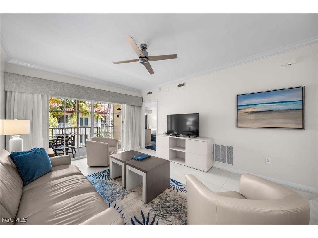 221 9th Street S #313 Naples FL 34102 2026010000 image10