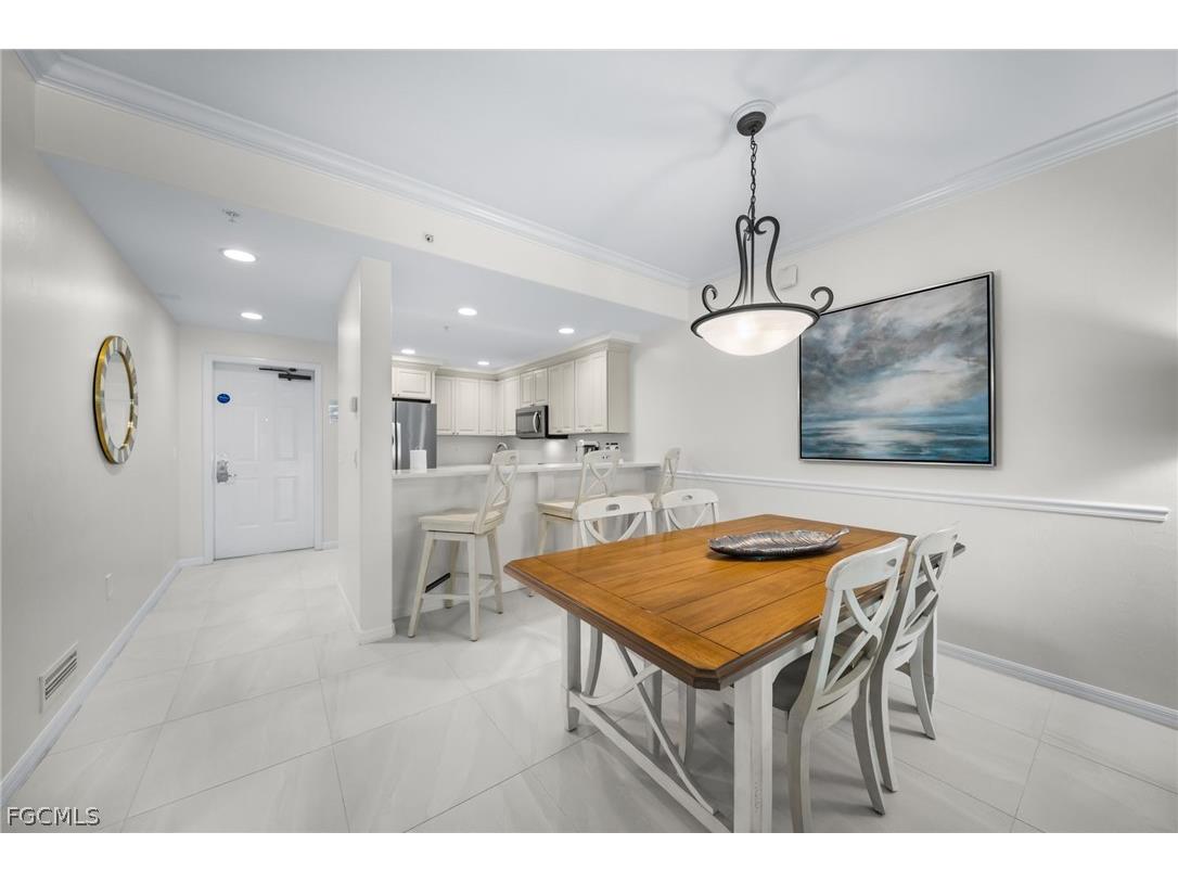 221 9th Street S #313 Naples FL 34102 2026010000 image7