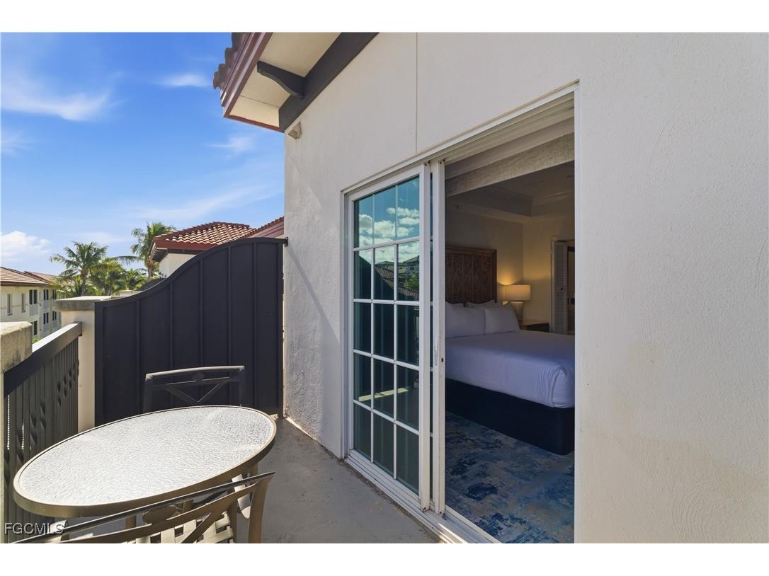 221 9th Street S #403 Naples FL 34102 2025025760 image10