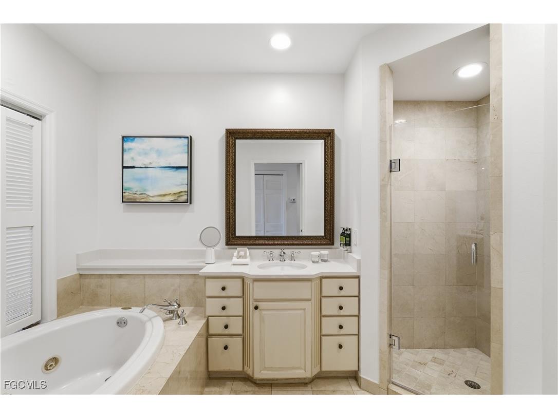 221 9th Street S #403 Naples FL 34102 2025025760 image12