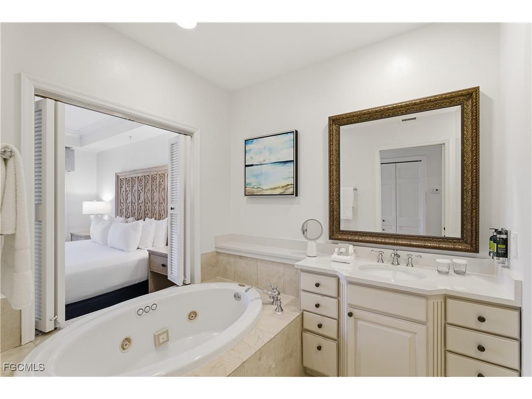 221 9th Street S #403 Naples FL 34102 2025025760 image13