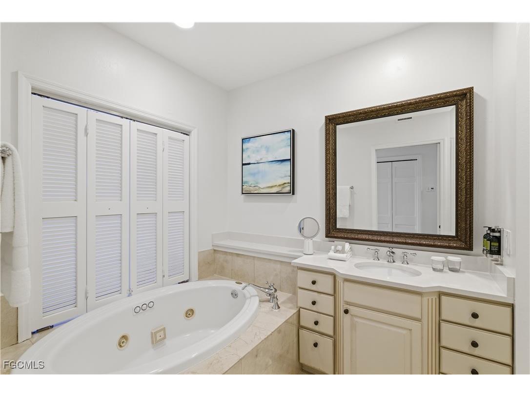 221 9th Street S #403 Naples FL 34102 2025025760 image14