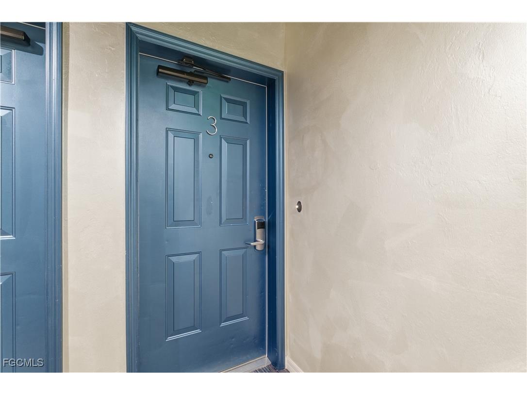 221 9th Street S #403 Naples FL 34102 2025025760 image19