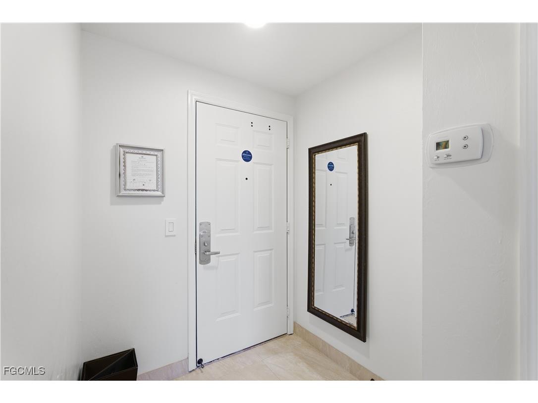 221 9th Street S #405 Naples FL 34102 2026001832 image2