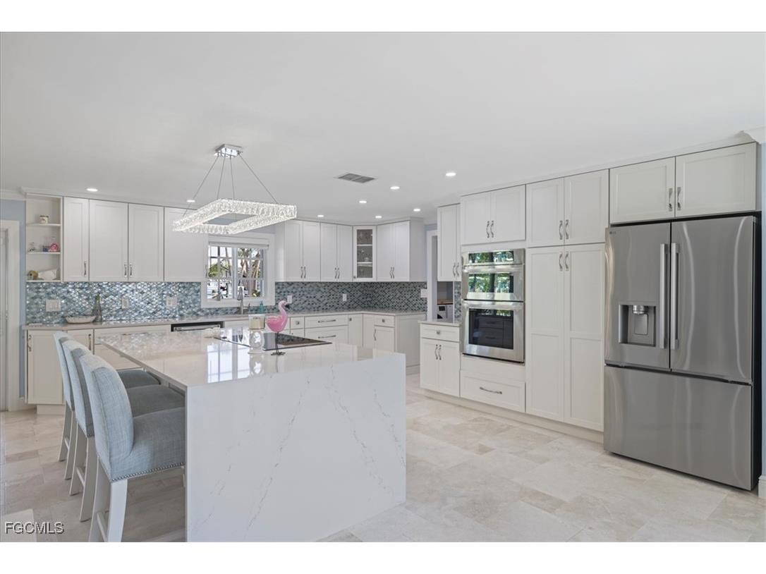 221 Albatross Street Fort Myers Beach FL 33931 2025001436 image11