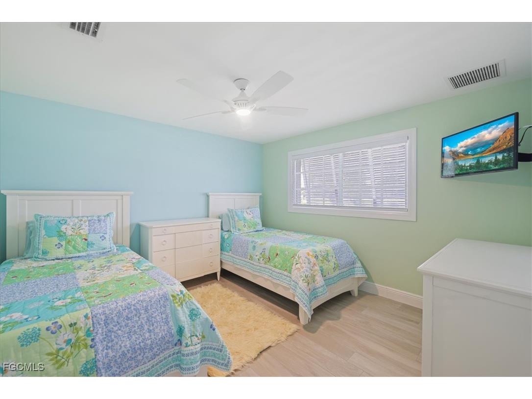 221 Albatross Street Fort Myers Beach FL 33931 2025001436 image23