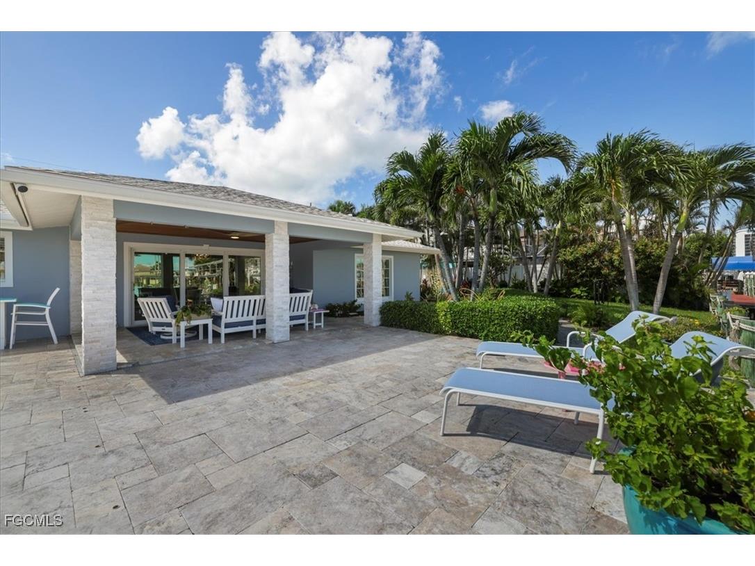 221 Albatross Street Fort Myers Beach FL 33931 2025001436 image33