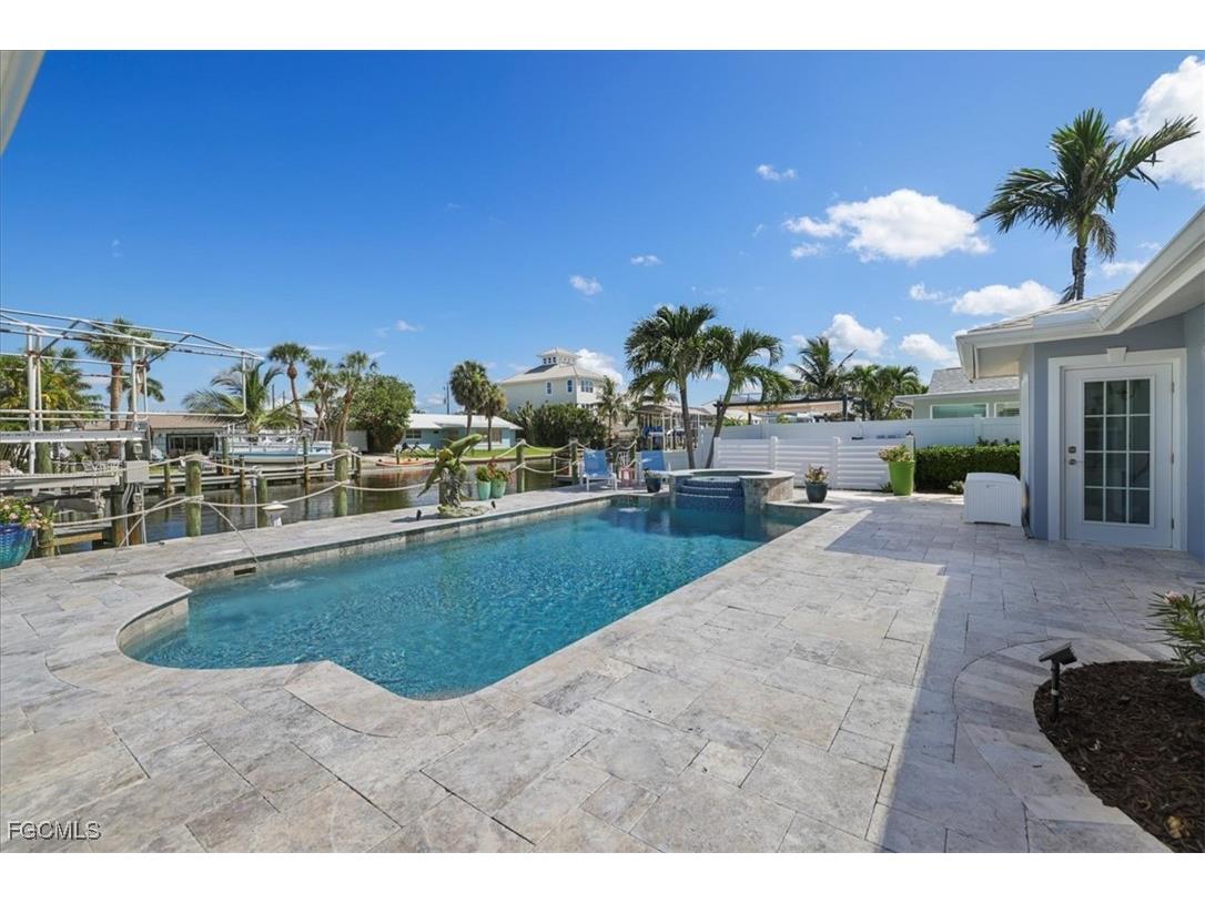 221 Albatross Street Fort Myers Beach FL 33931 2025001436 image35
