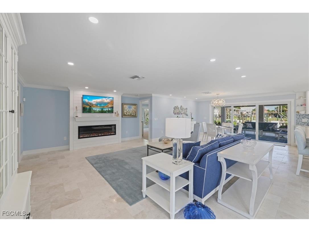 221 Albatross Street Fort Myers Beach FL 33931 2025001436 image5