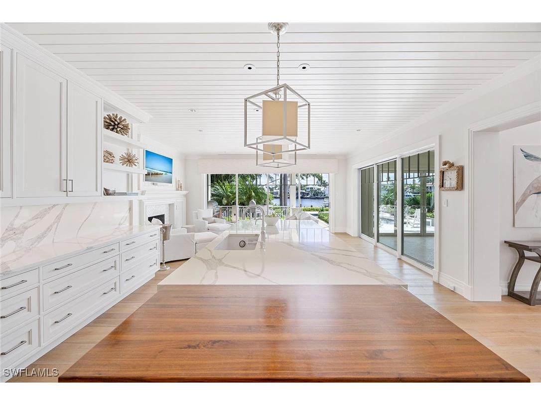 221 Aqua Court Naples FL 34102 225070603 image15