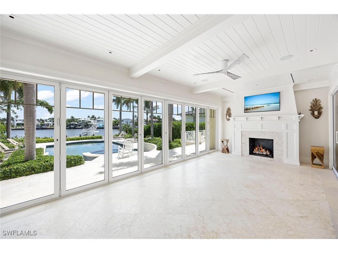 221 Aqua Court Naples FL 34102 225070603 image20