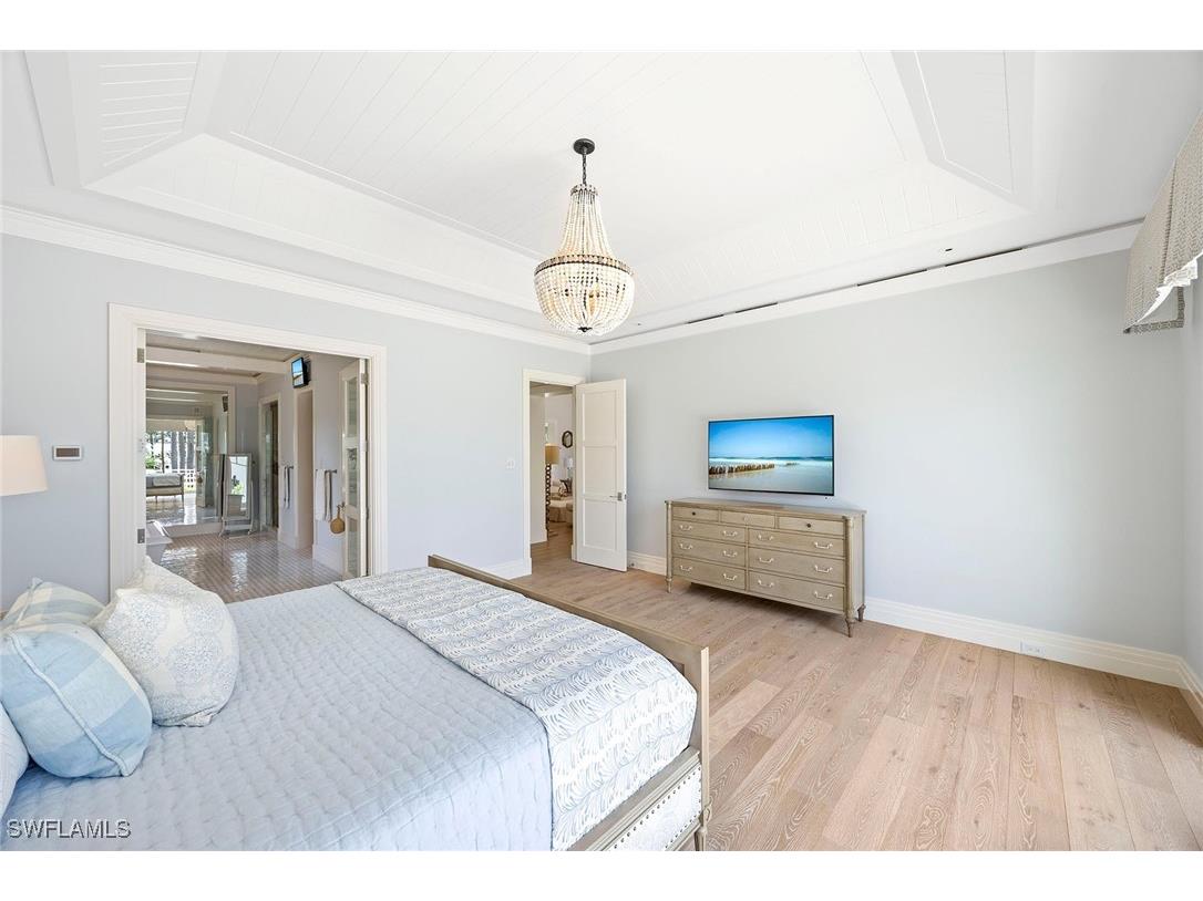 221 Aqua Court Naples FL 34102 225070603 image22