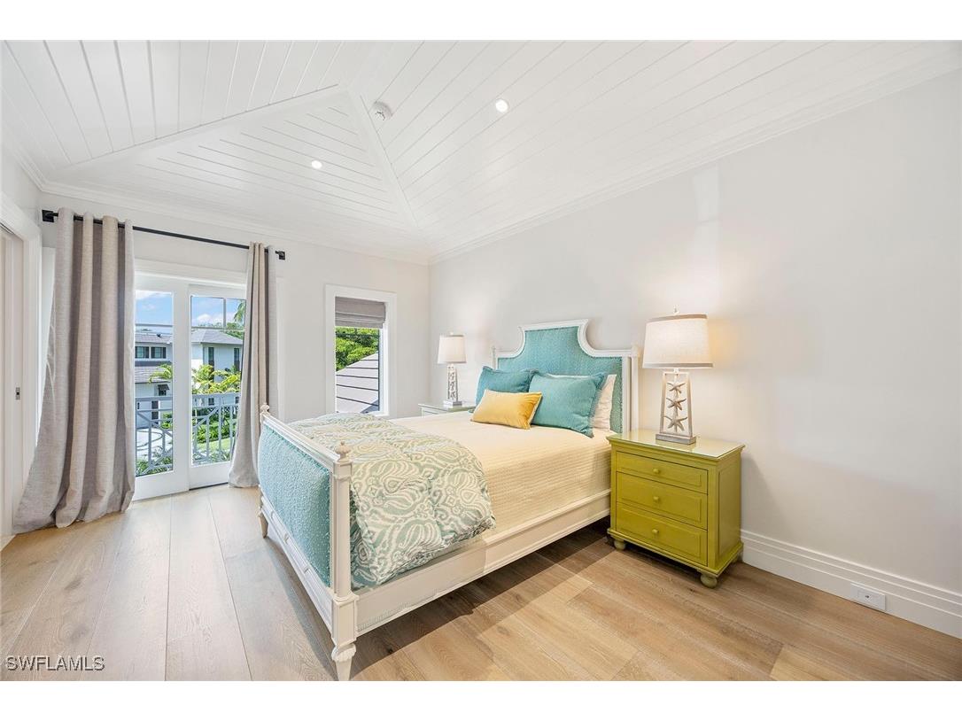 221 Aqua Court Naples FL 34102 225070603 image30