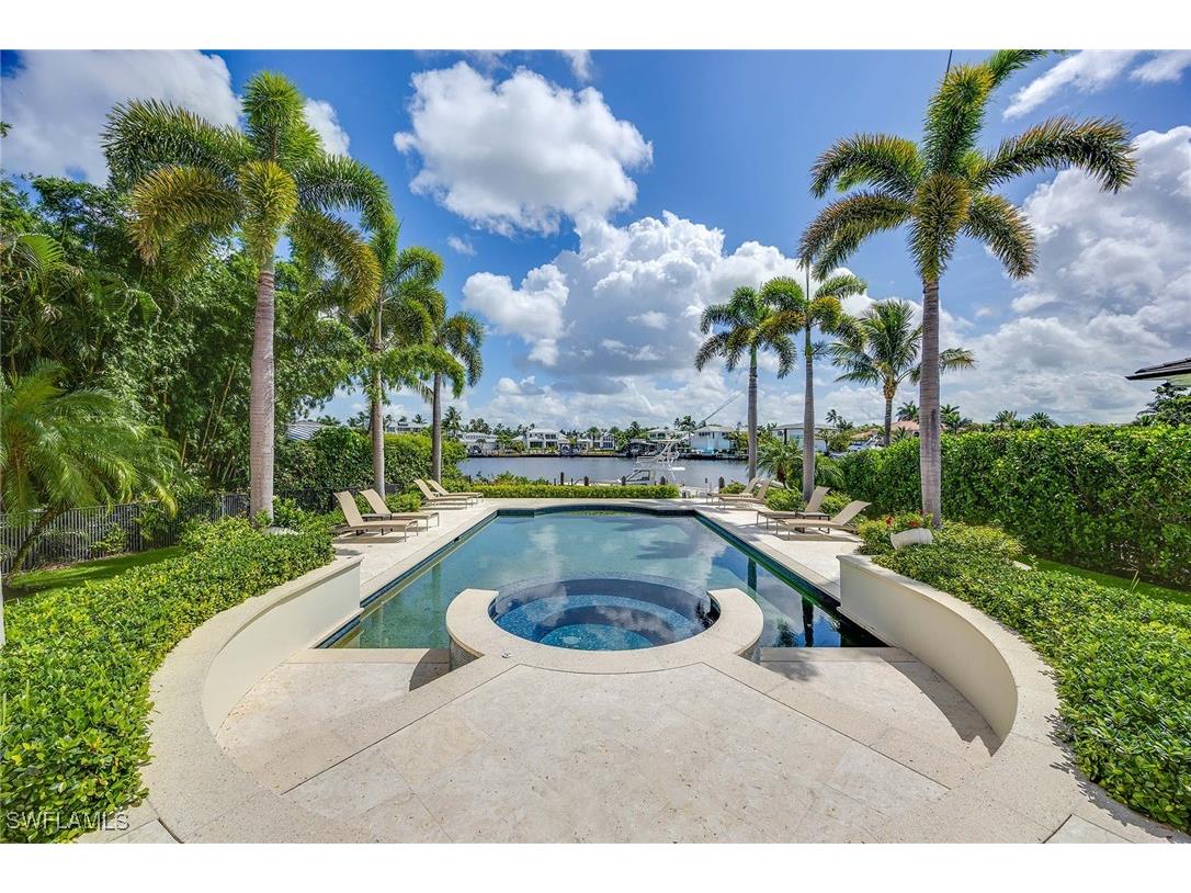 221 Aqua Court Naples FL 34102 225070603 image36