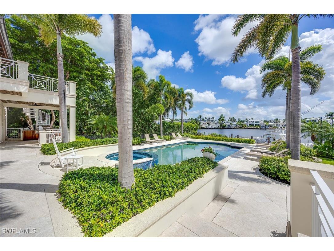 221 Aqua Court Naples FL 34102 225070603 image37