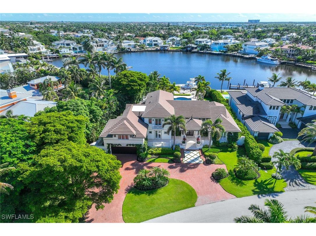 221 Aqua Court Naples FL 34102 225070603 image6