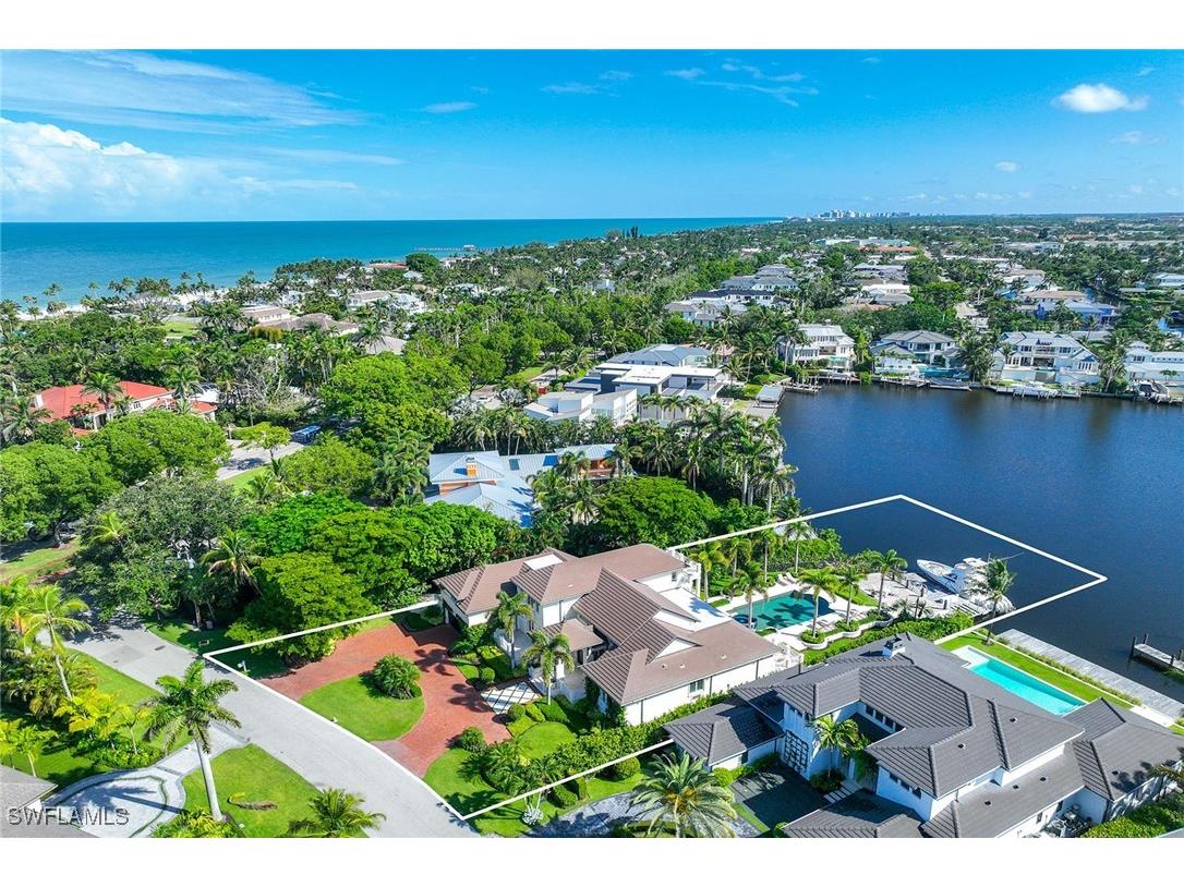 221 Aqua Court Naples FL 34102 225070603 image8